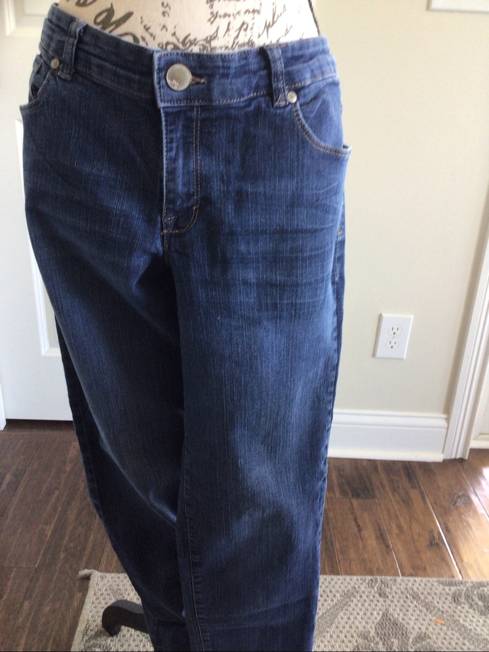 Style & Co. Women’s Curvy Fit Blue straight leg Denim Jeans Sz 10